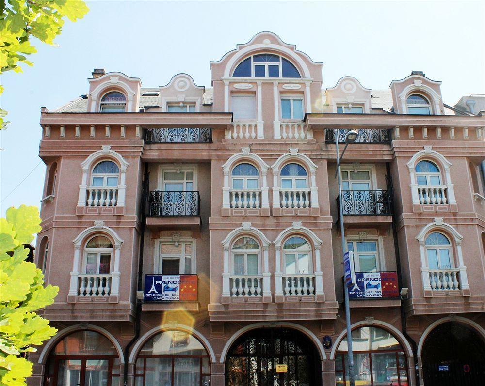 Vila Ile De France โนวีซาด ภายนอก รูปภาพ